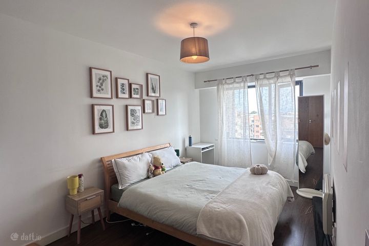 Burnell square, Malahide road D17 FD93, Clarehall, Co. Dublin