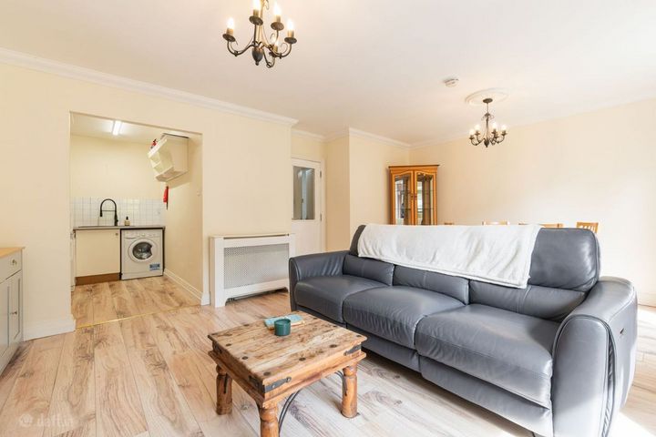 25 Saint James'S Woods, South Circular Road, Kilmainham, Dublin 8
