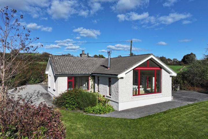 The Paddock, Aughadown, Church Cross, Co. Cork, P81E022