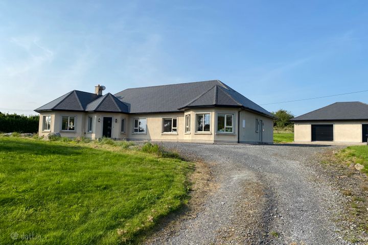 Ballyloo Cross, Linkardstown, Tinryland, Co. Carlow