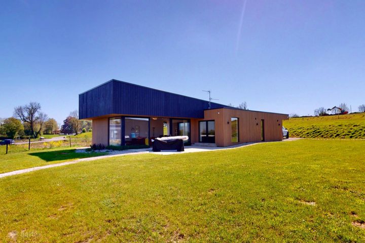 11 Derryad Lane, Lisnaskea, Enniskillen, Co. Fermanagh