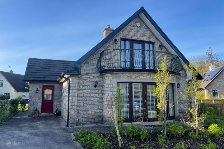 11 Renville Village, Oranmore, Co. Galway, H91Y62P