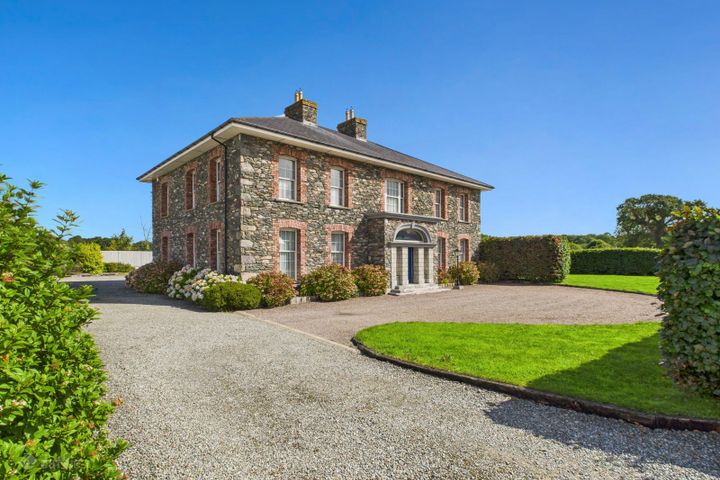 Cloverfield House, Muckross Rd, Killarney, Co Kerry, V93R9C6