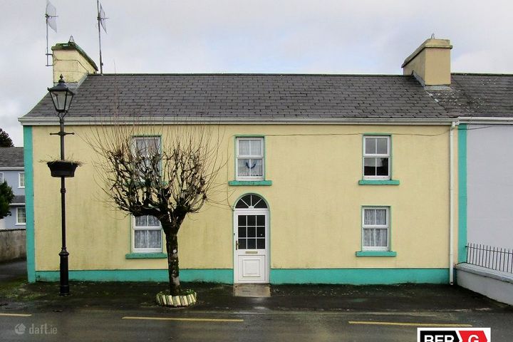 Market Square, Ballygar, Ballygar, Co. Galway, F42RX86