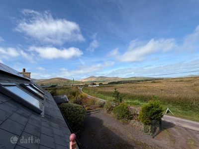 Lateeve Beg, Ballyferriter, Ballineanig, Co. Kerry