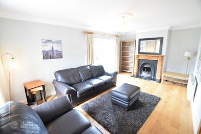 104 Clonlea, Mount Oval Village, Rochestown, Co. Cork- house