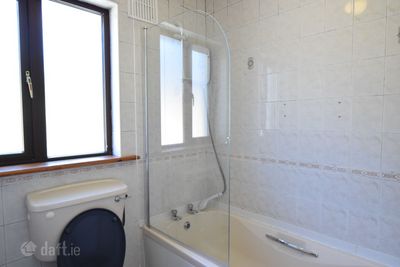 3 Oakfield Drive, Glanmire, Riverstown, Co. Cork- house