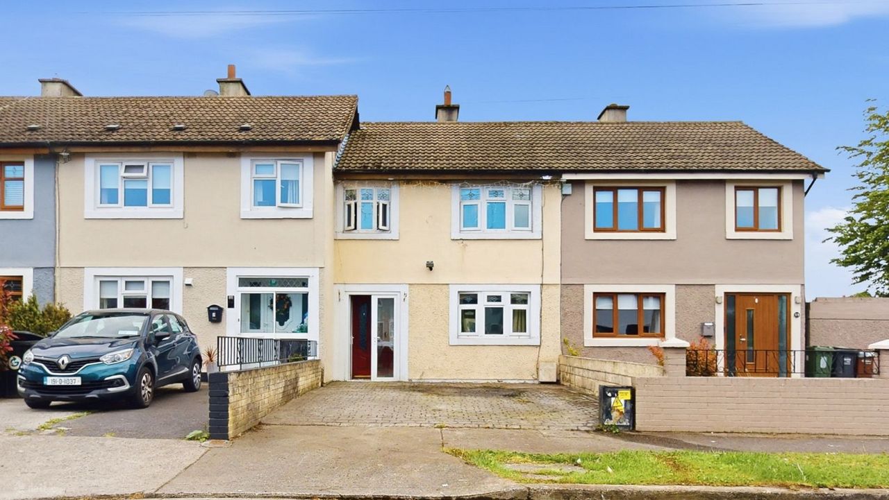 17 Saint Ronan's Way, Dublin 22 - Terraced house