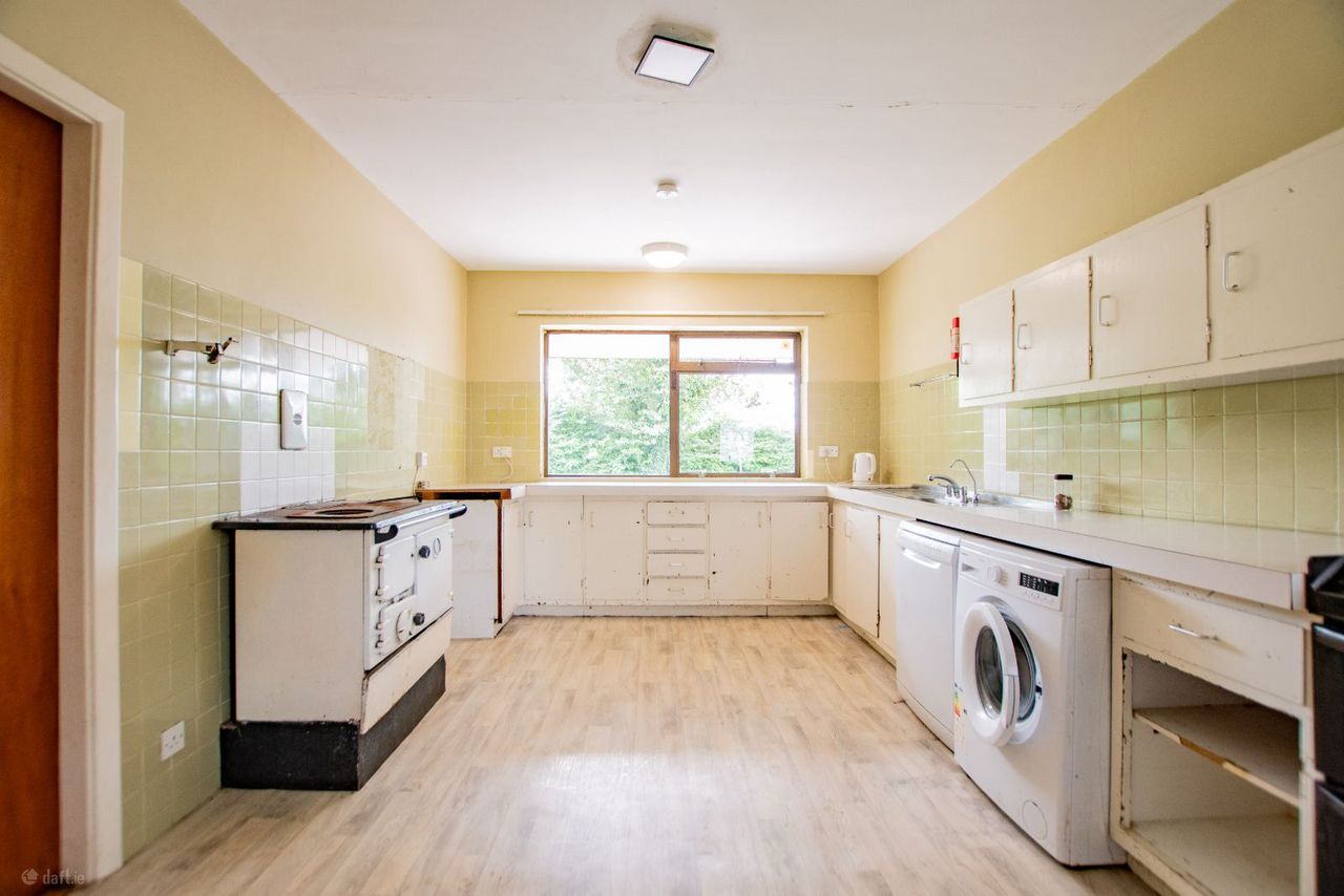 Moate Road, Ballymore, Co. Westmeath
