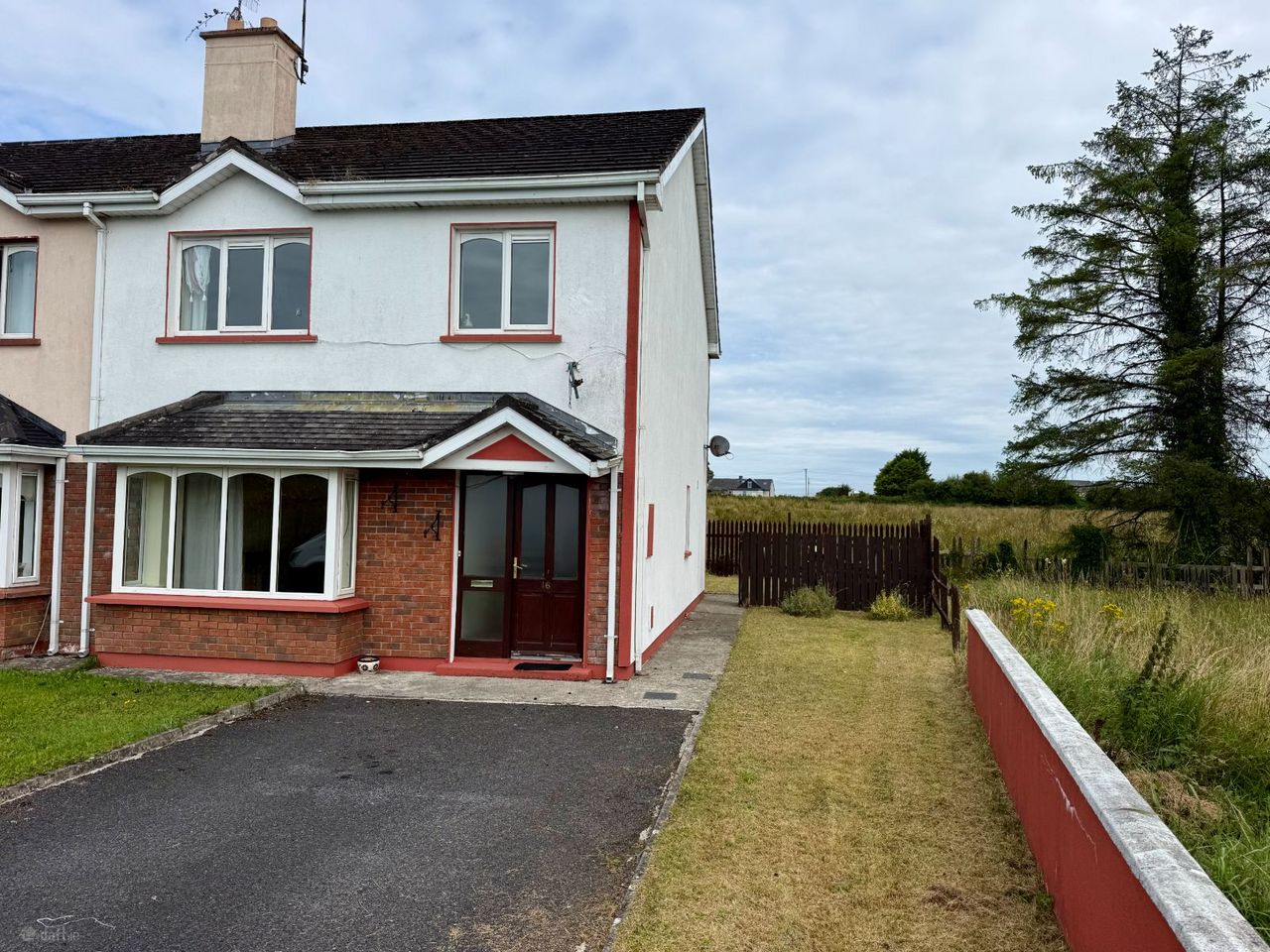 16 Cherryvale, Ballyhaunis, Ballyhaunis, Co. Mayo - Semi-detached house