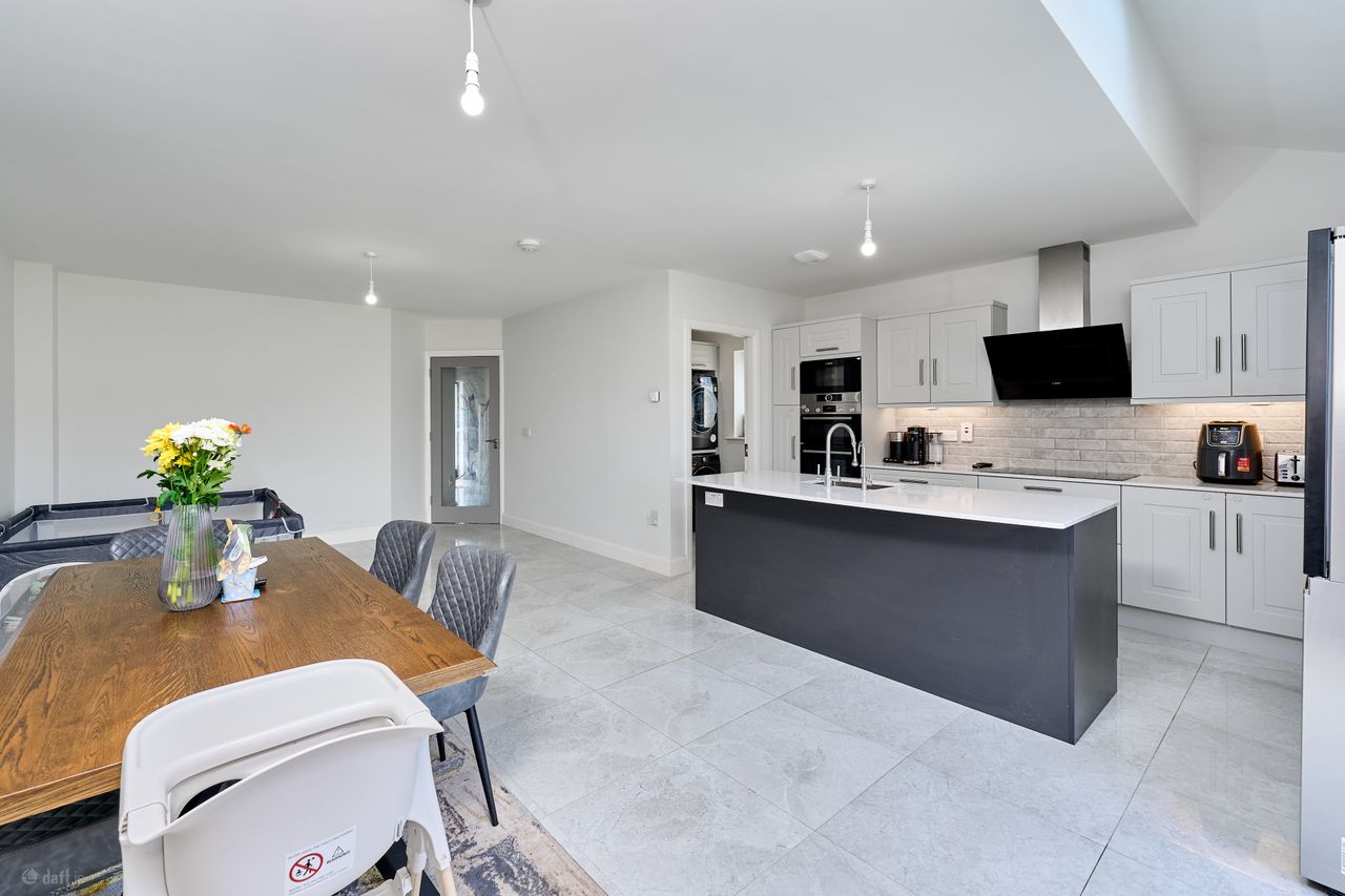 42 The Avenue, Royal Oaks, Enfield, Co. Meath