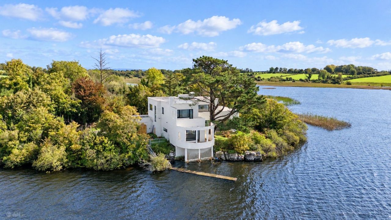 The Lake House, Kells, Corofin, Killinaboy, Co. Clare