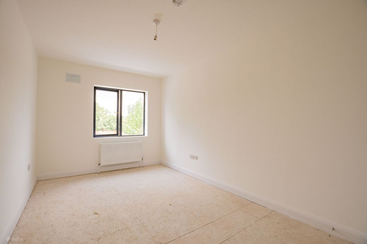 2 Bed End Terrace, White Linen Avenue, Longford Town, Co. Longford