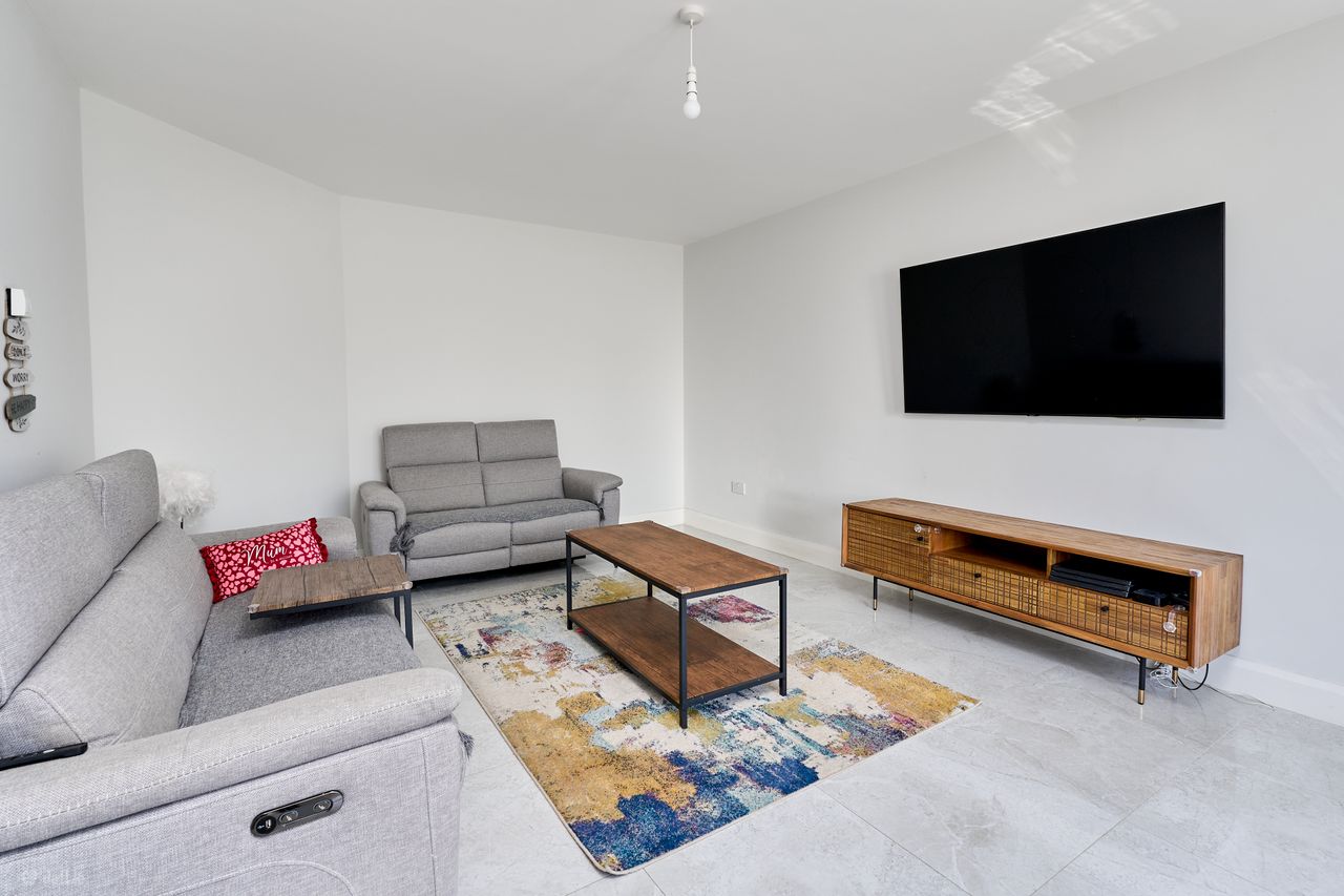 42 The Avenue, Royal Oaks, Enfield, Co. Meath