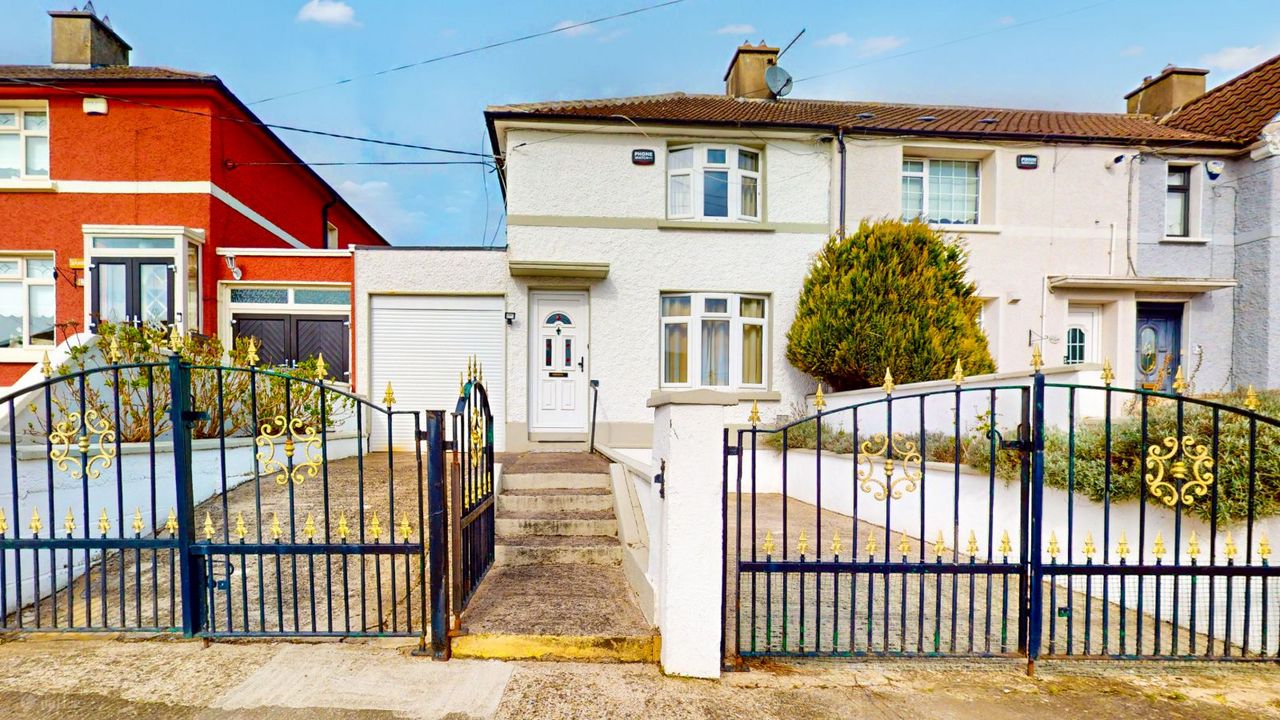 16 Decies Road, Ballyfermot, Dublin 10 - End-of-terrace house