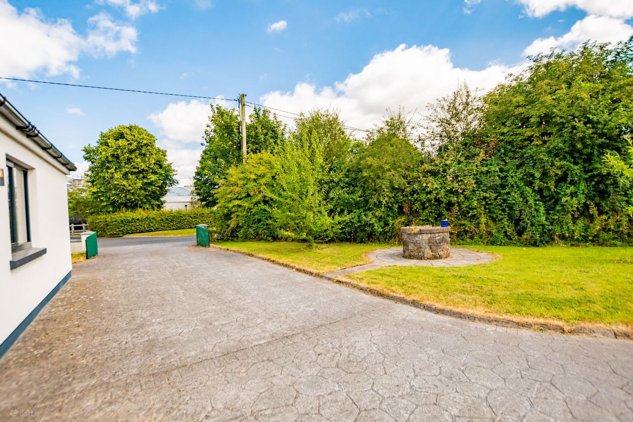 Water Street, Castlepollard, Coole, Co. Westmeath