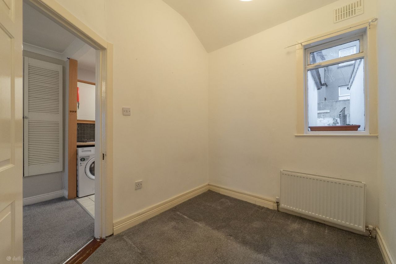 2 Gray Square, Dublin 8, The Coombe