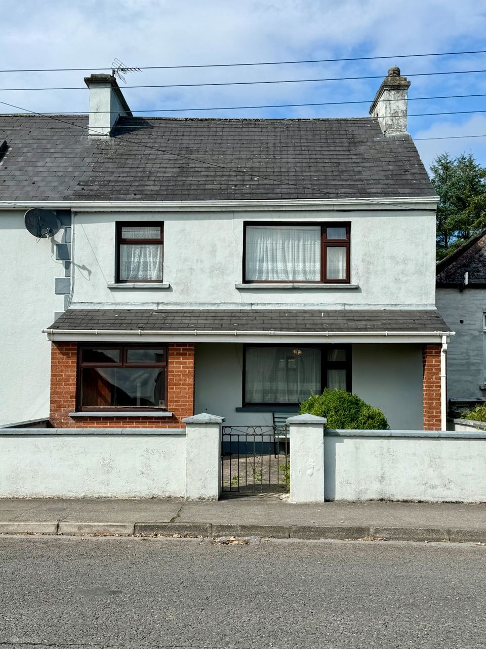Upper Main Street, Ballyhaunis, Ballyhaunis, Co. Mayo - Semi-detached house