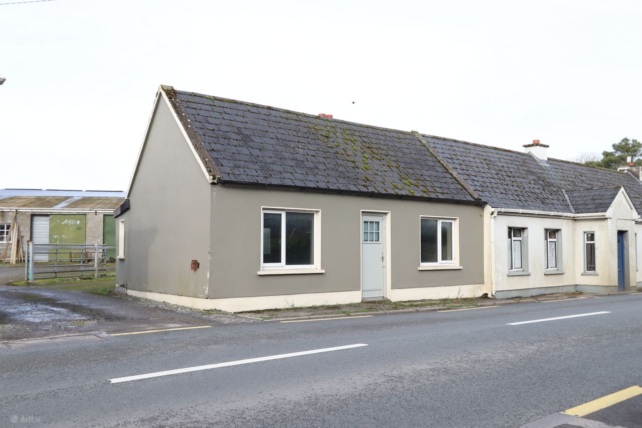 2 Broadford, Co. Kildare