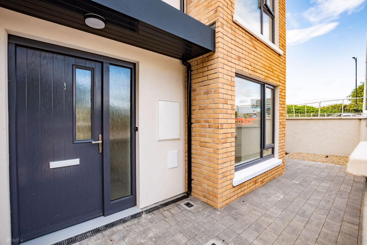 3 Bed End Terrace, White Linen Avenue, Longford Town, Co. Longford