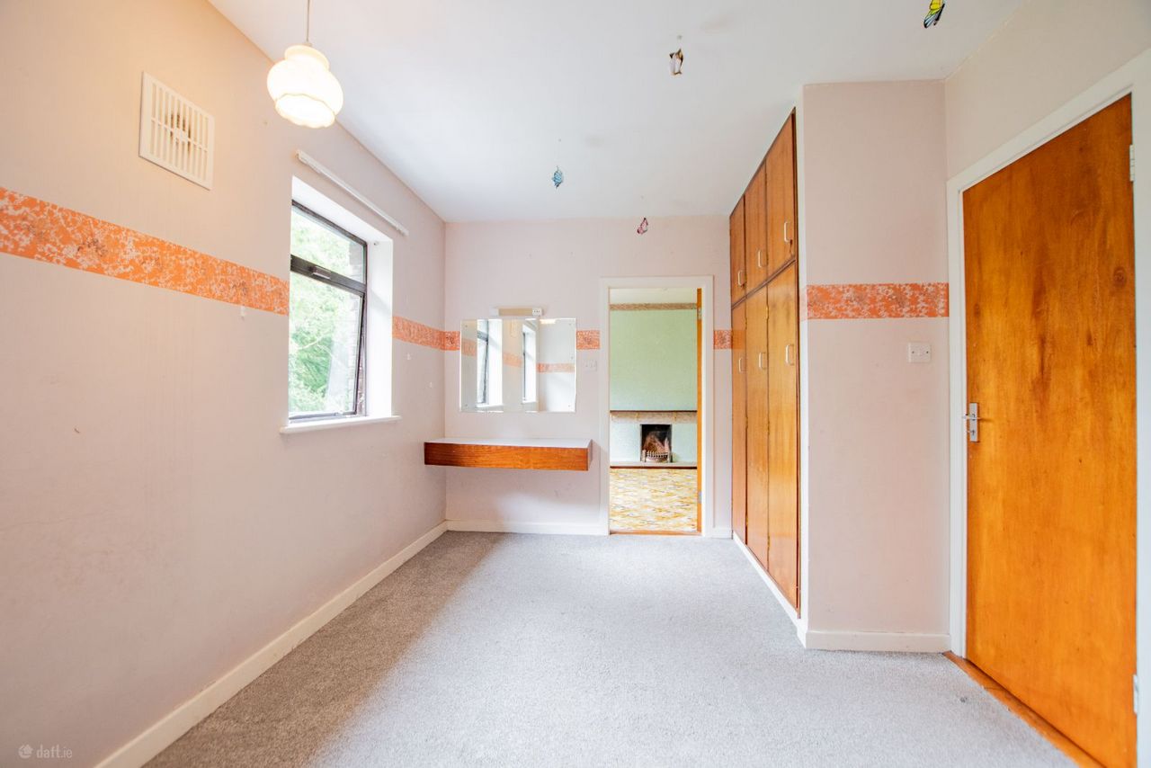 Moate Road, Ballymore, Co. Westmeath