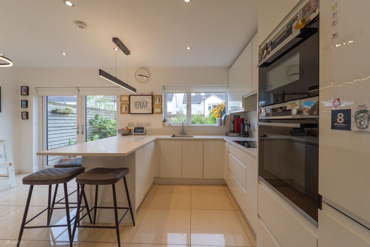 11 Heather Drive, Rathfarnham, Ballinteer, Dublin 16