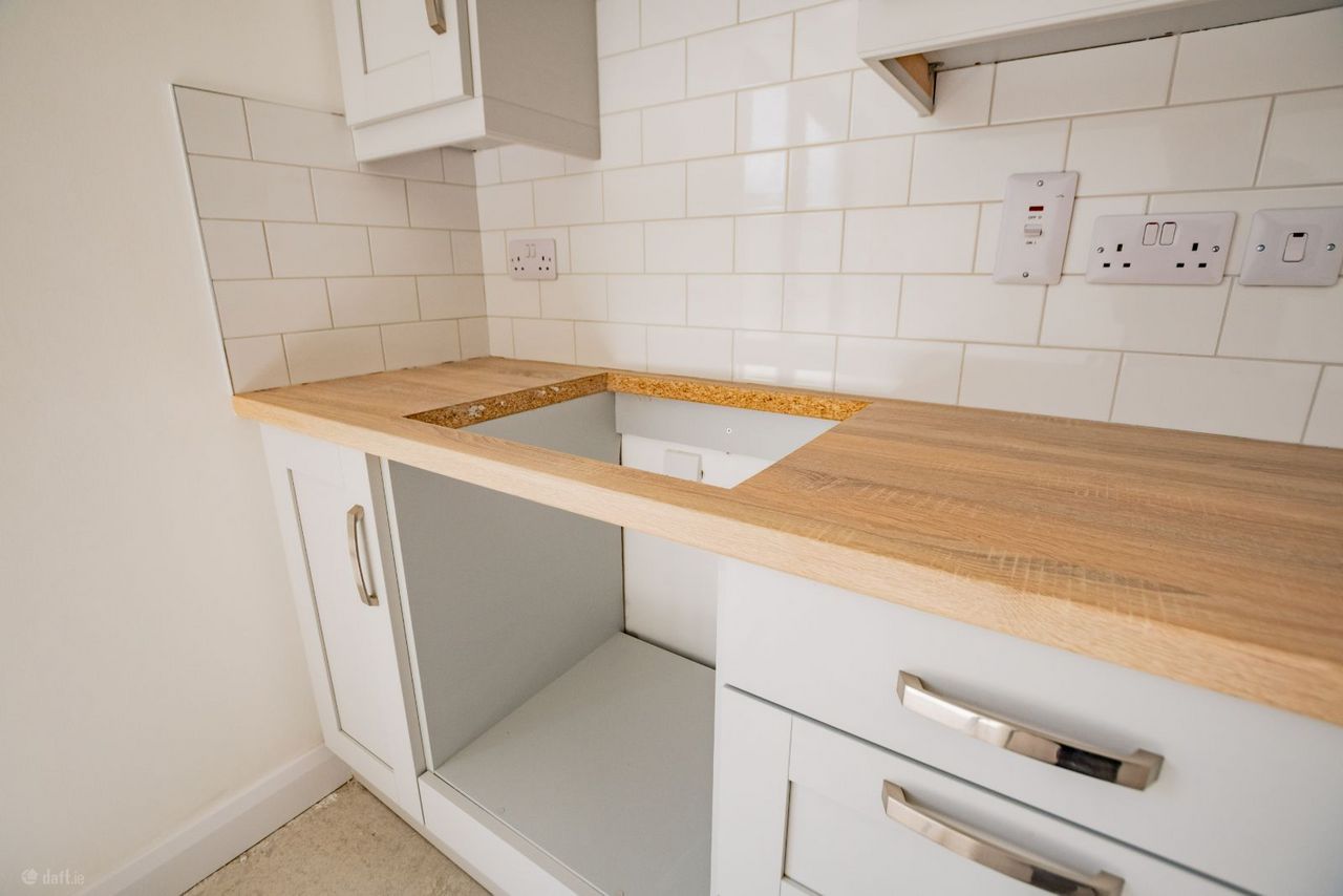 2 Bed End Terrace, White Linen Avenue, Longford Town, Co. Longford
