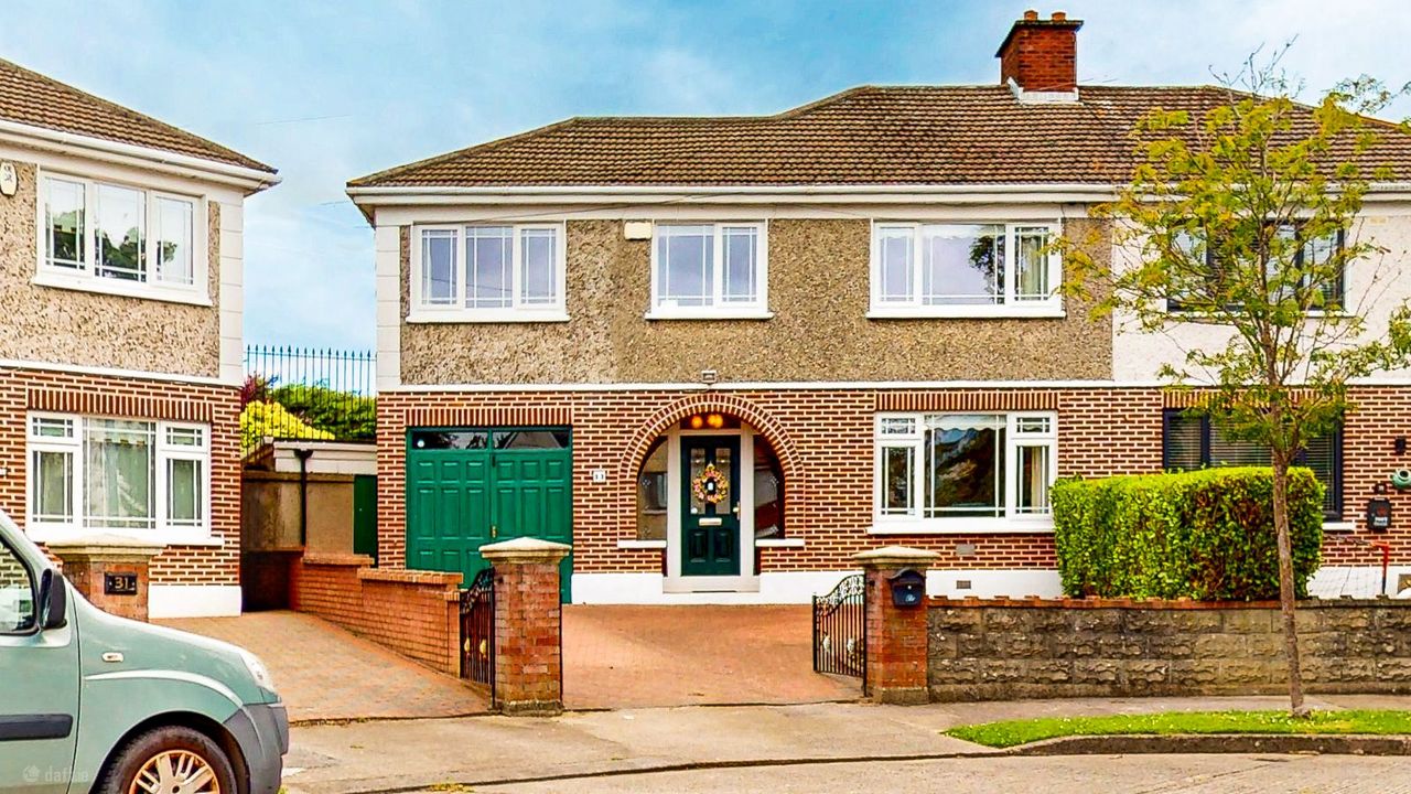 33 Pinewood Drive, Glasnevin, Dublin 11 - Semi-detached house