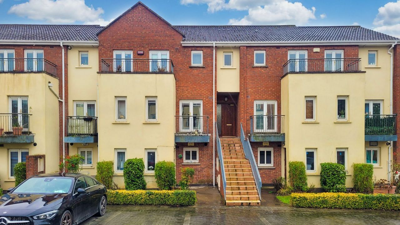 Apartment 4 Garnish Square, Waterville, Blanchardstown, Dublin 15 - Duplex For Sale