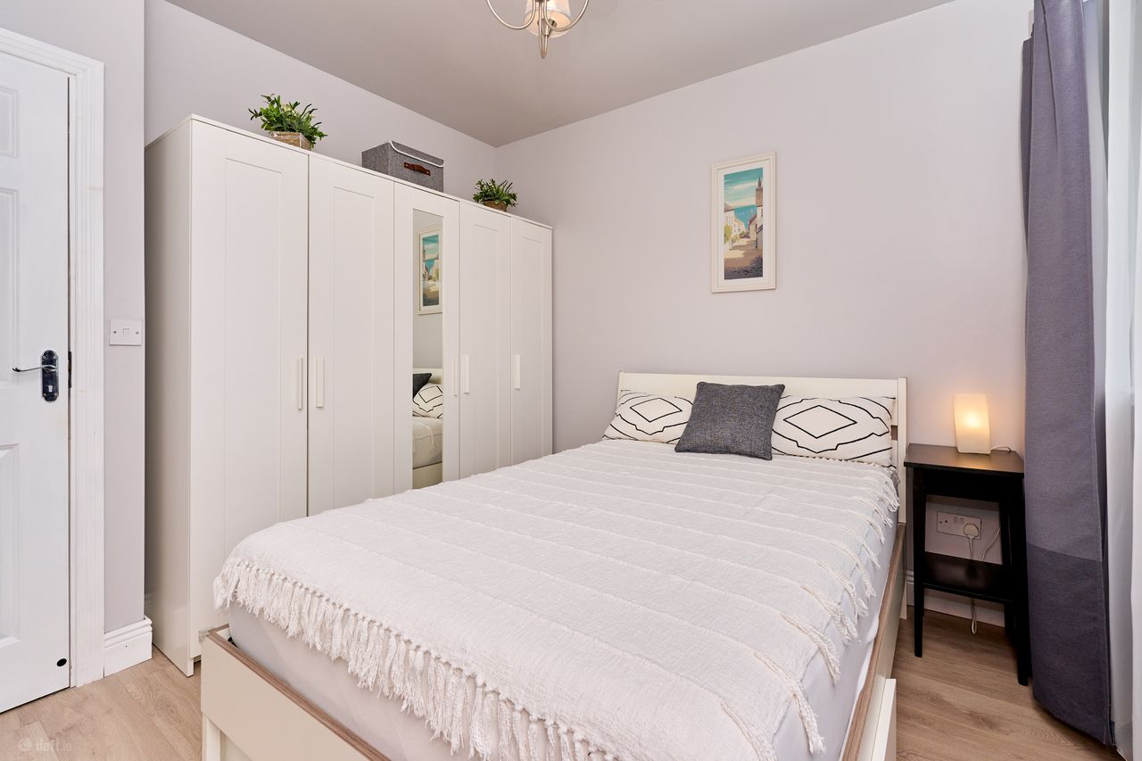 25 The Square, Innwood, Enfield, Co. Meath