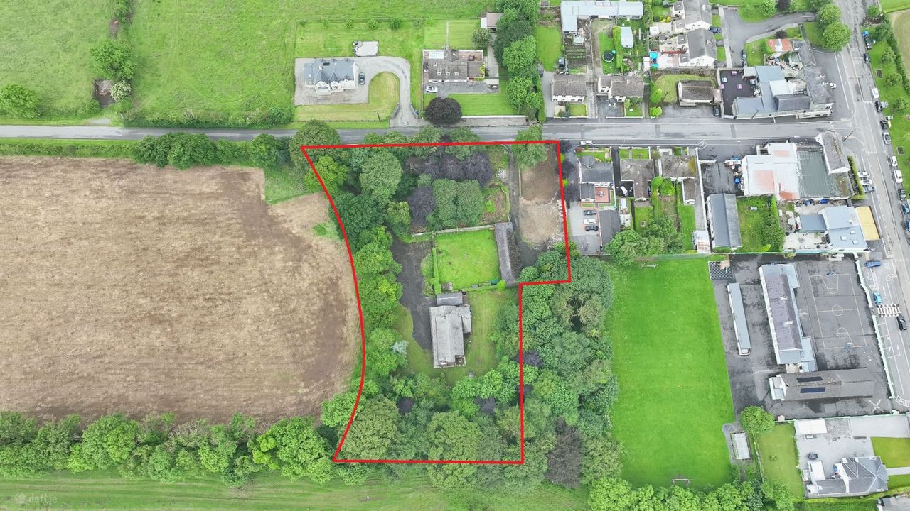 Moate Road, Ballymore, Co. Westmeath