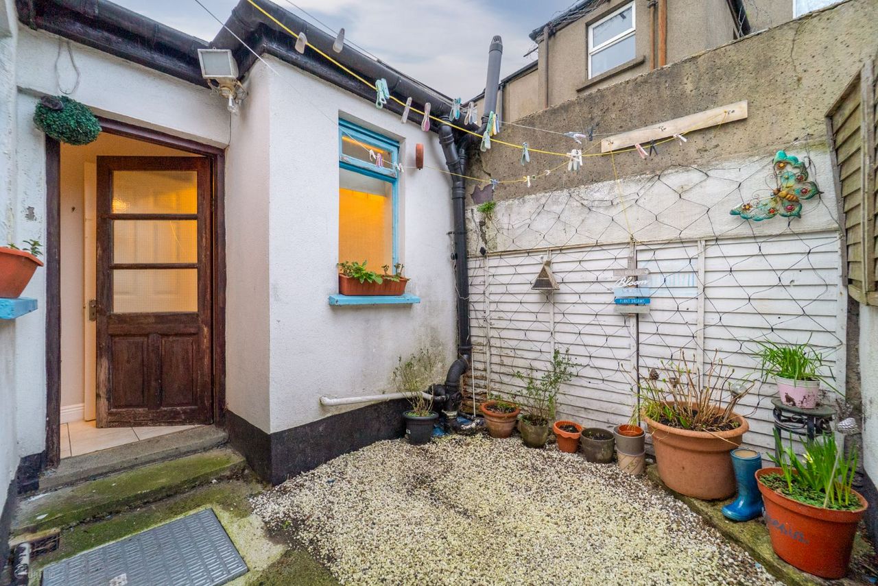 2 Gray Square, Dublin 8, The Coombe