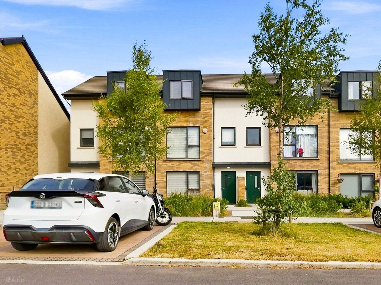 11 Rowan Walk, Kilcarbery, Dublin 22 - Terraced house