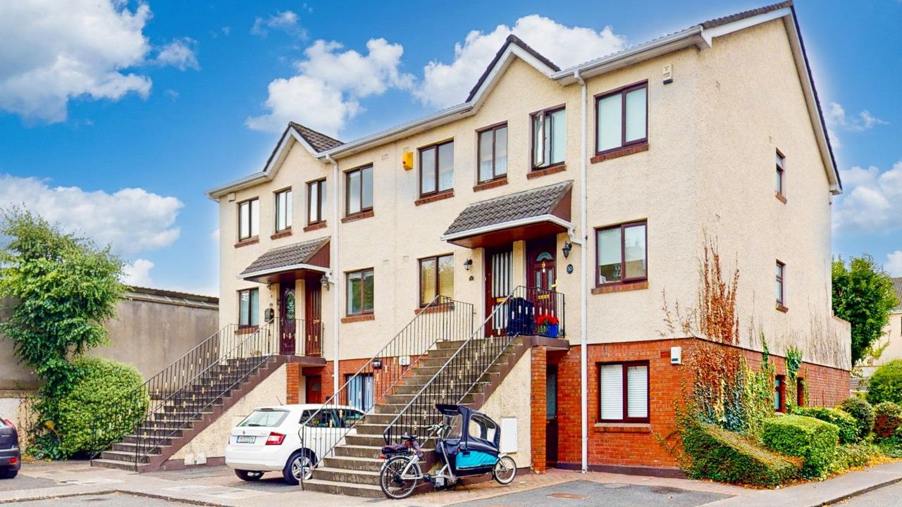54 Kings Hall, Dublin 20, Chapelizod, Dublin 20 - Duplex For Sale
