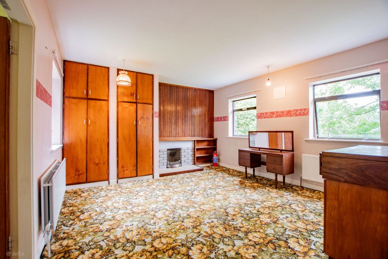 Moate Road, Ballymore, Co. Westmeath