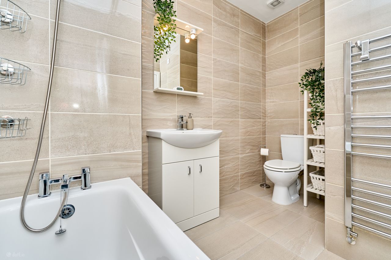 25 The Square, Innwood, Enfield, Co. Meath