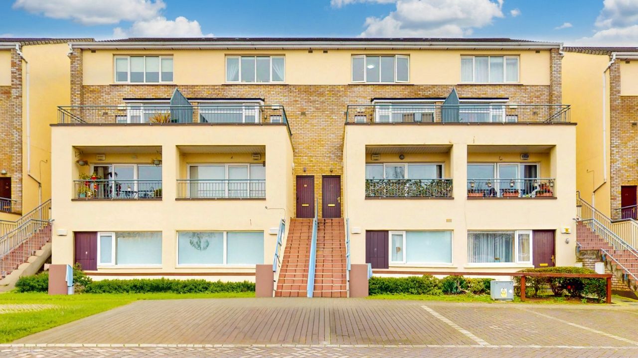 33 Waterville Row, Blanchardstown, Dublin 15 - Duplex For Sale
