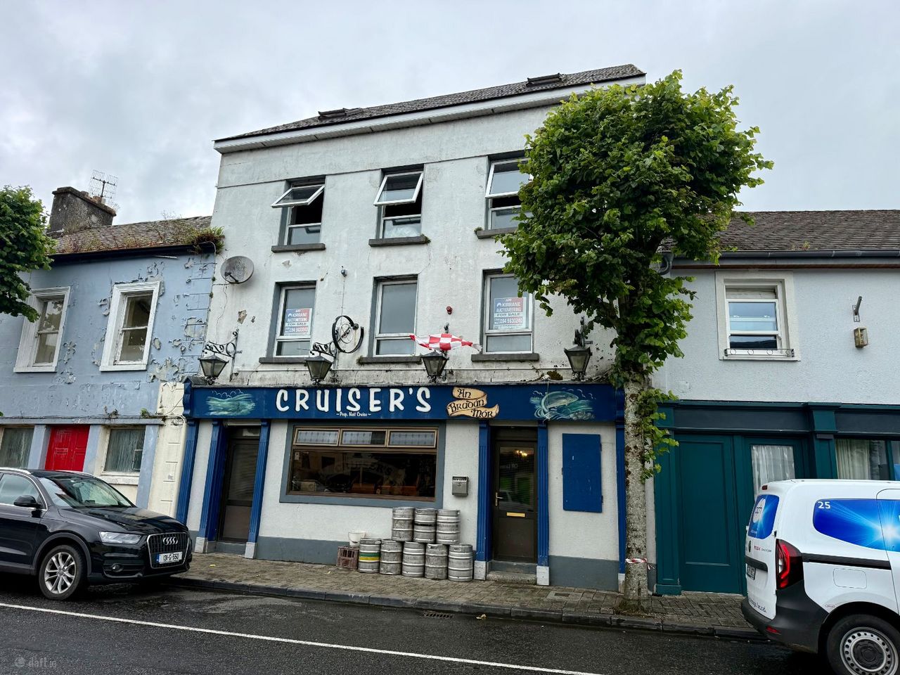 Cruiser'S, Main Street, Foxford, Co. Mayo - Restaurant / Bar / Hotel