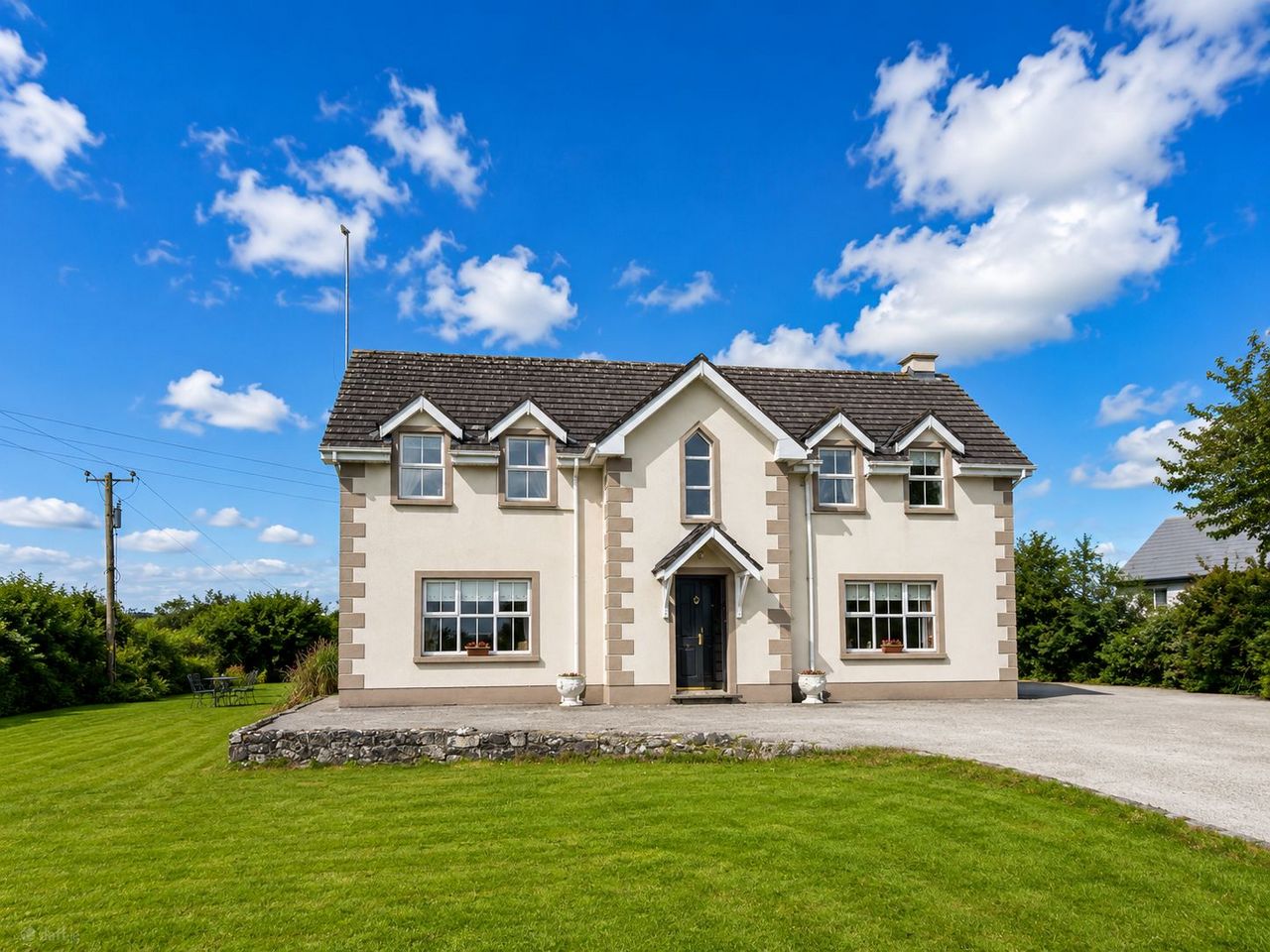Tawnagh House, Tawnagh West, Tirneevin, Co. Galway - Detached house