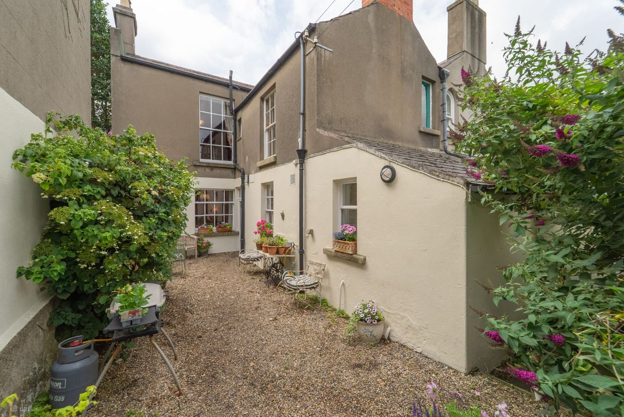 4 Killiney Terrace, Breffni Road, Sandycove, Co. Dublin