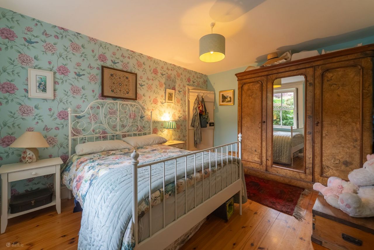 4 Killiney Terrace, Breffni Road, Sandycove, Co. Dublin