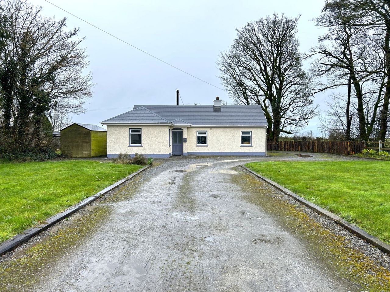 Carnacregg, Moylough, Co. Galway - Detached house