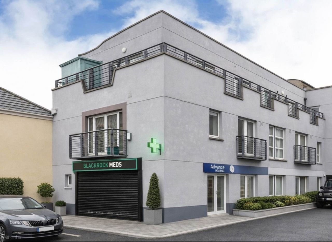 25 Carraig Court, George`s Avenue, Blackrock, Co. Dublin