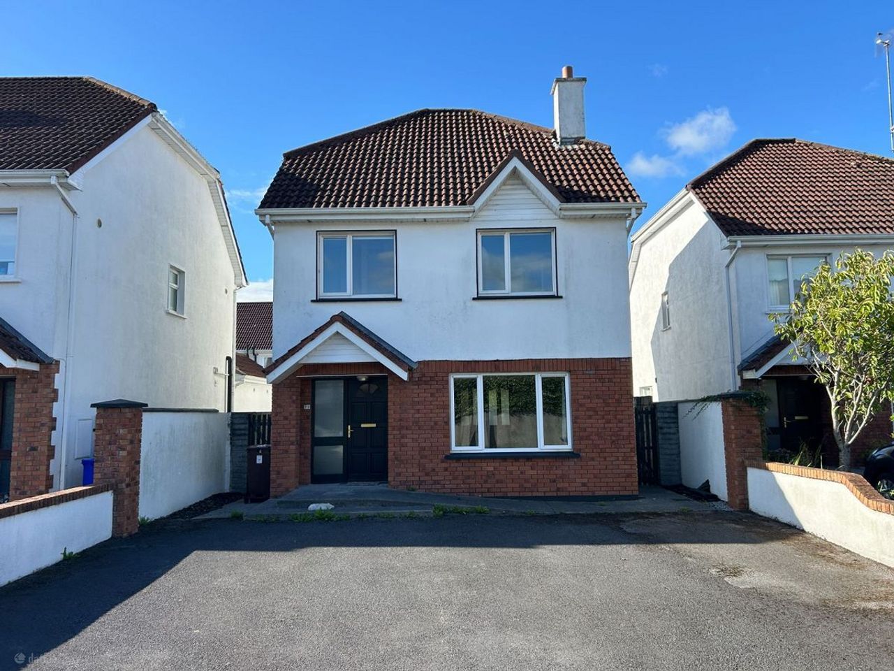 71 Woodfield, Tuam, Co. Galway - Detached house