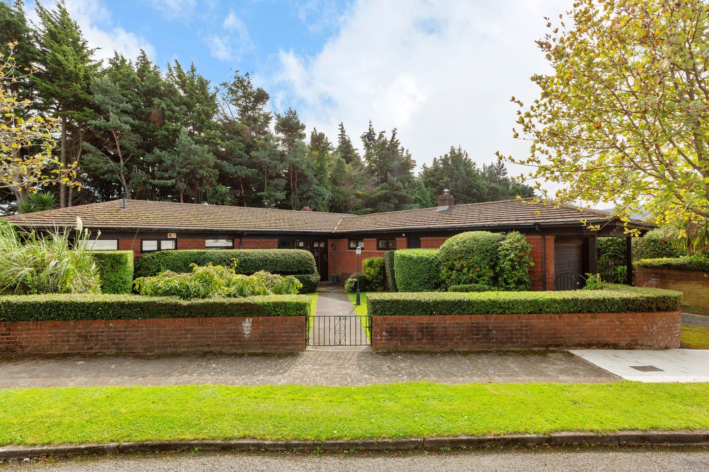 15 Avonmore, Leopardstown Road, Foxrock, Dublin 18, D18X2K6
