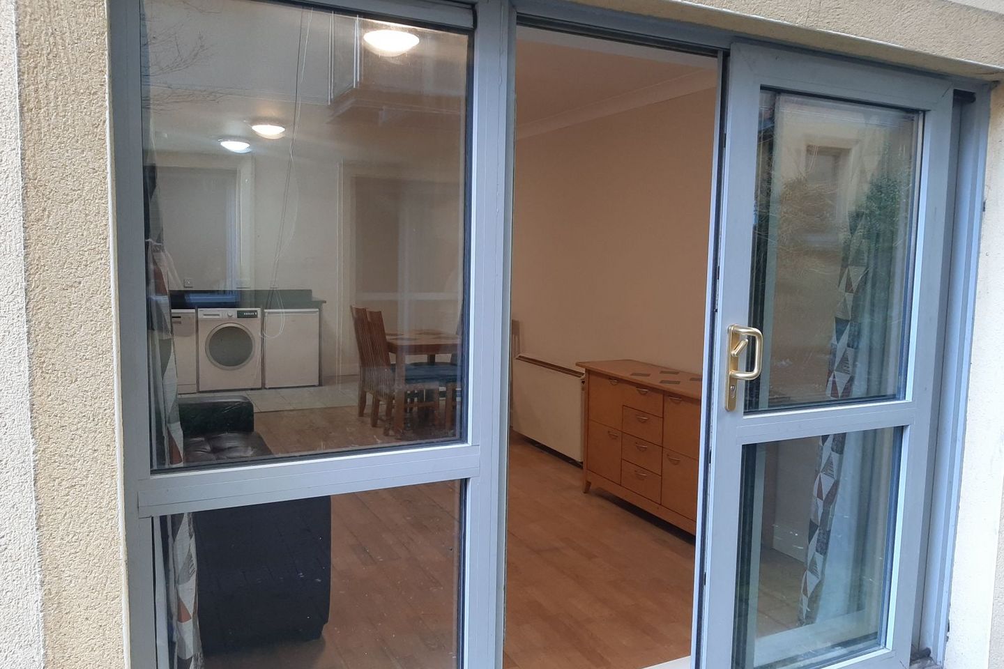 Knapp's Square, Mulgrave Road, Cork City Centre