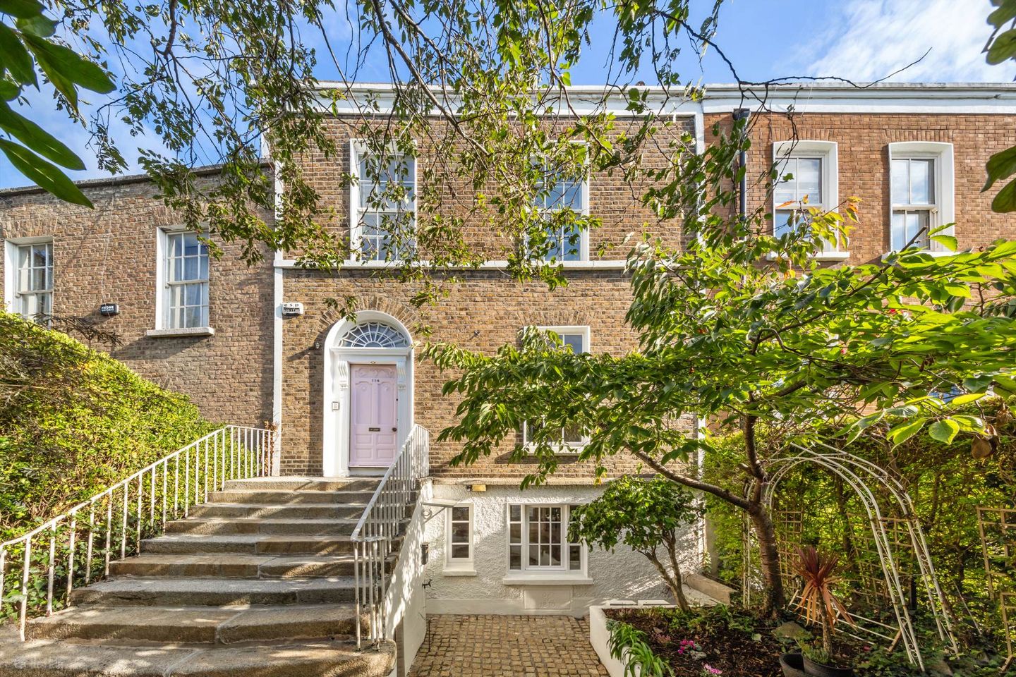 114 Leeson Street Upper, Ballsbridge, Dublin  4, D04P5X7
