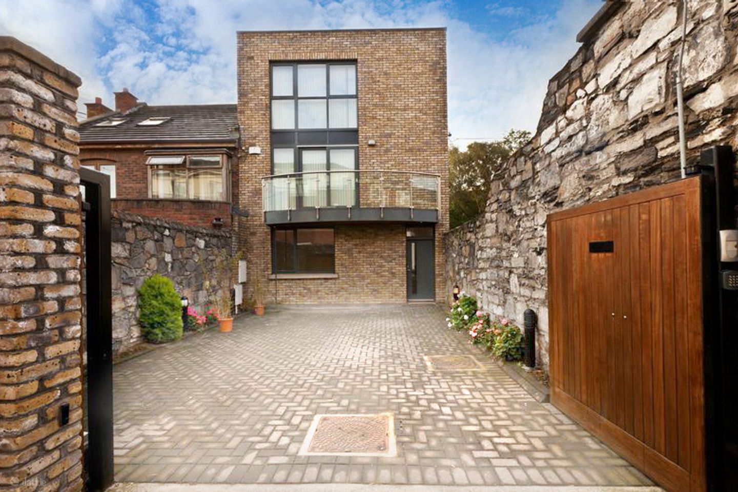 8 Cranmer Lane, Ballsbridge, Dublin 4
