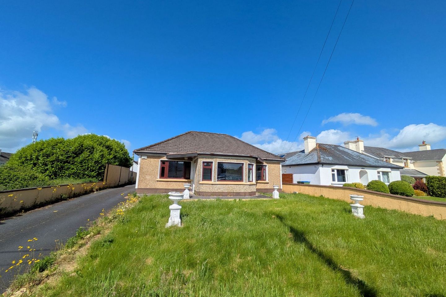 Ashmoy House, Gort Road, Ennis, Co. Clare, V95E727