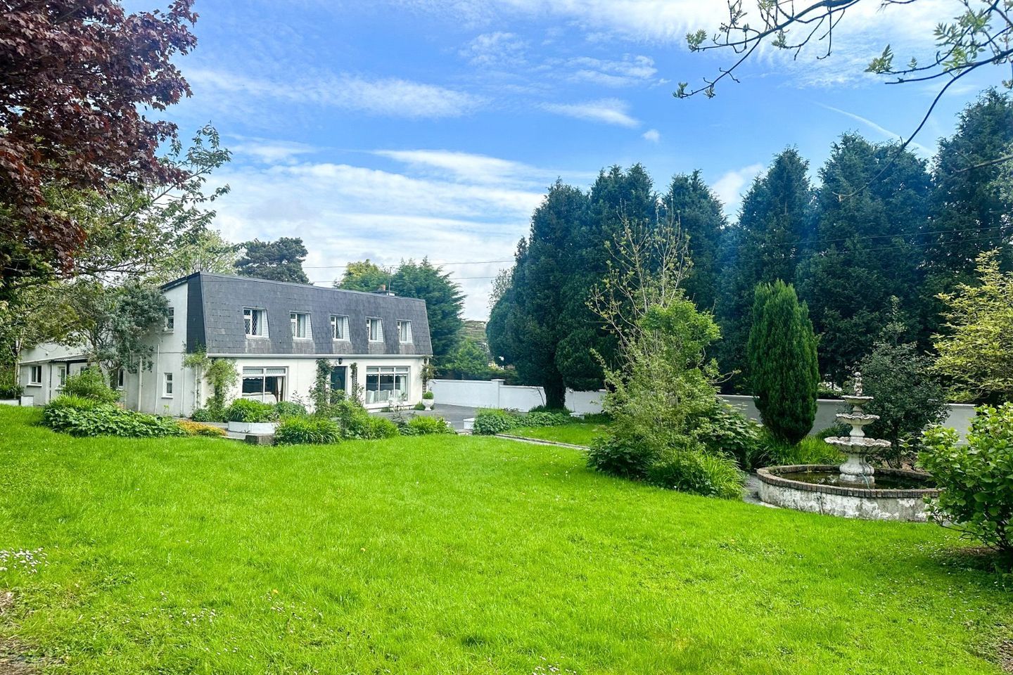 Silverstrand Lodge, Barna Road, Barna, Galway, H91RPA0